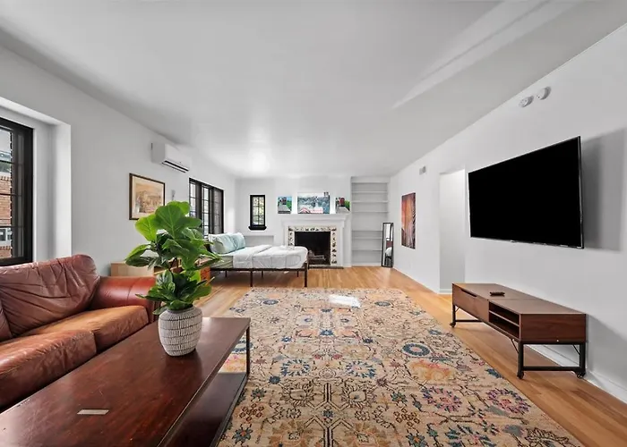 The Walnut - The Incline Apartment Pittsburgh